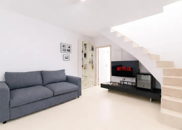 Ocean Blue By Llb - In 6min Walking *